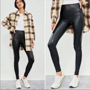ARITZIA Wilfred Free Daria Pant High-waisted Vegan Leather leggings Black Size S